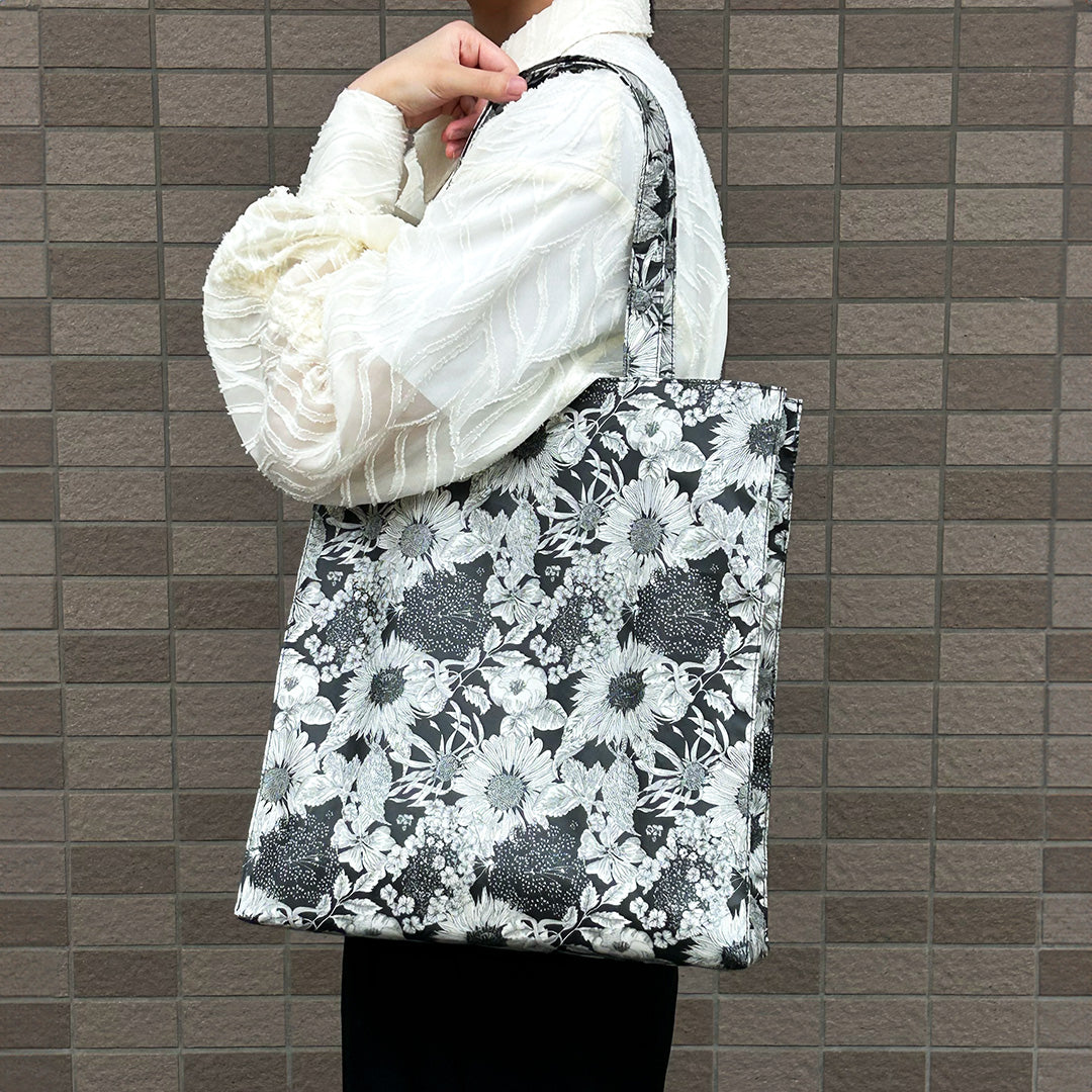 【SALE 30％OFF】：マチ付きショッピング大[リバティプリント]