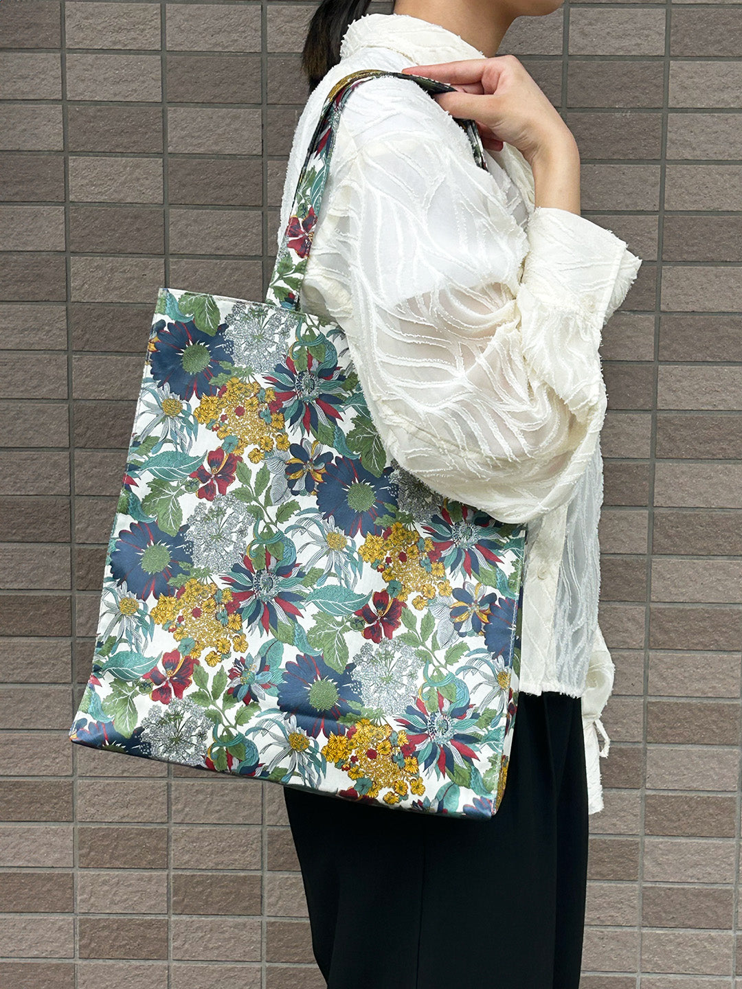 【SALE 30％OFF】：マチ付きショッピング大[リバティプリント]